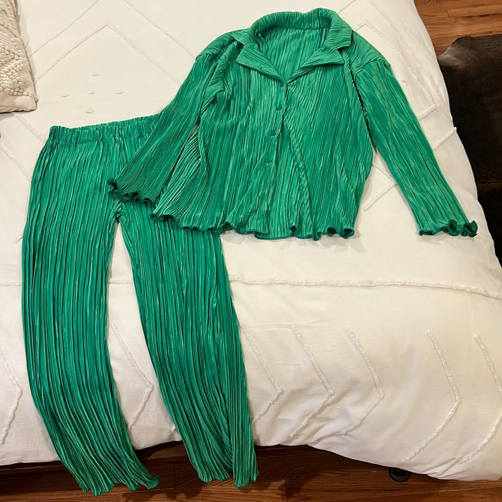 Green pant set